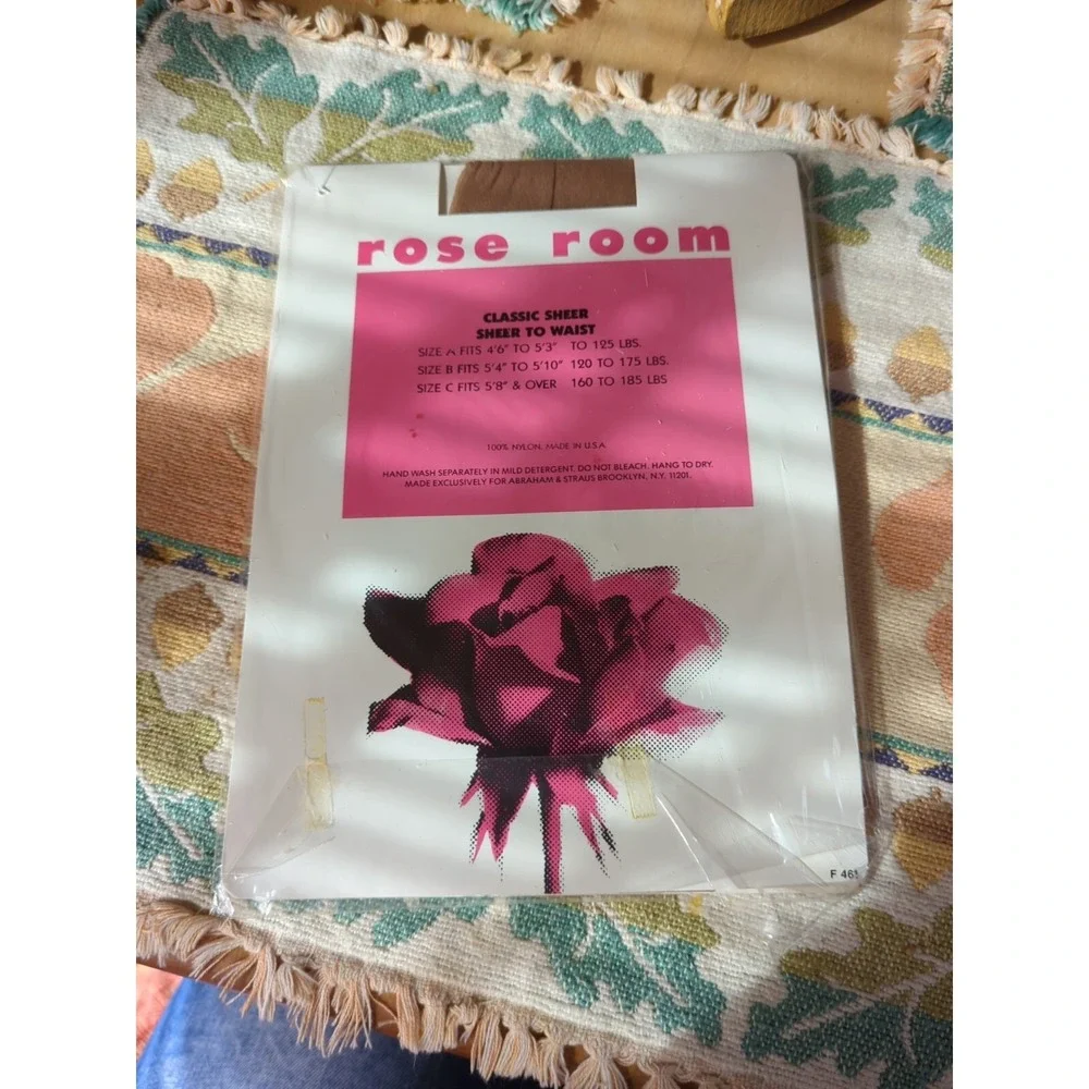 Vintage 80s Rose Room NOS Tights‎ Size A 4'6-5'3 / Up To 125 Lbs. Beige Color